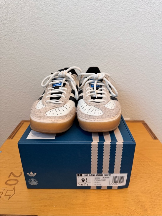 adidas Gazelle Indoor Bad Bunny Men 9.5 main image 5